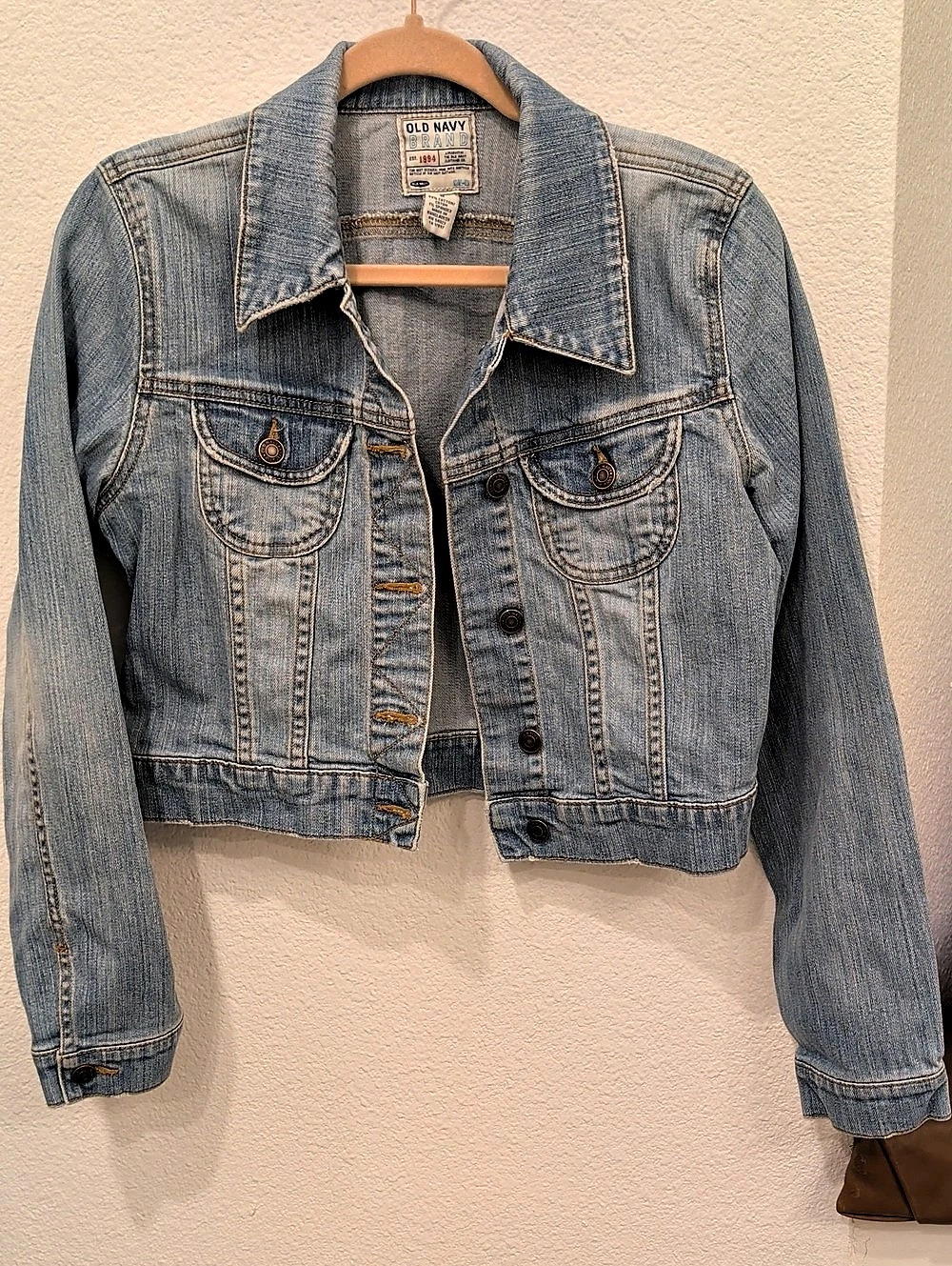 Old Navy Denim Jean Jacket Blue, Slight Crop Size Medium